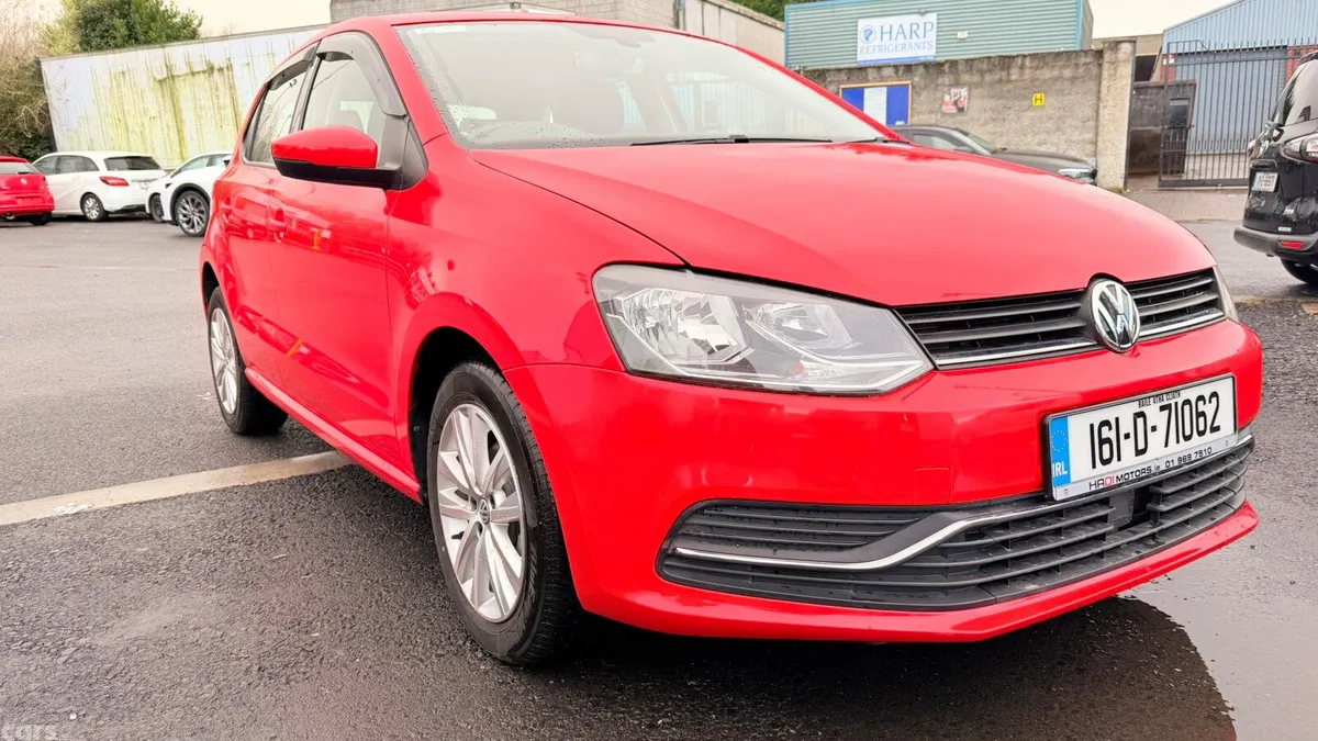 Volkswagen Polo Hatchback, Petrol, 2016, Red