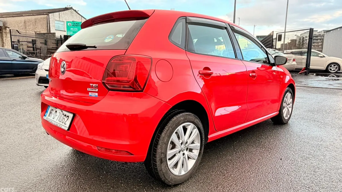 Volkswagen Polo Hatchback, Petrol, 2016, Red