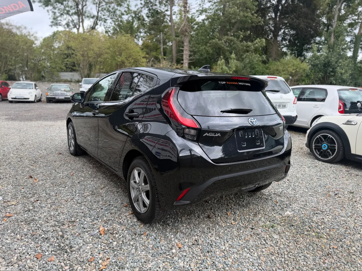 Toyota Aqua Hatchback, Petrol Hybrid, 2023, Blue