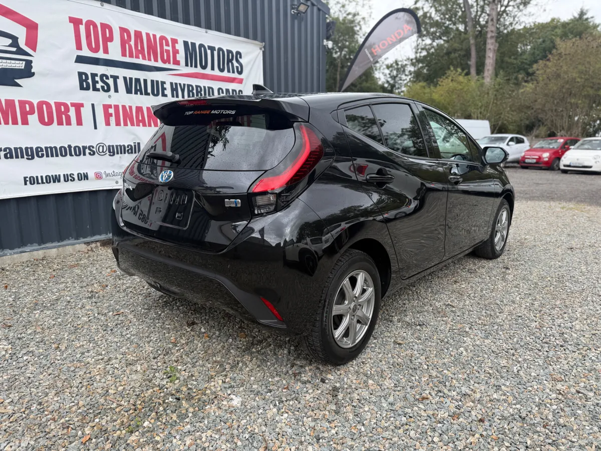 Toyota Aqua Hatchback, Petrol Hybrid, 2023, Blue