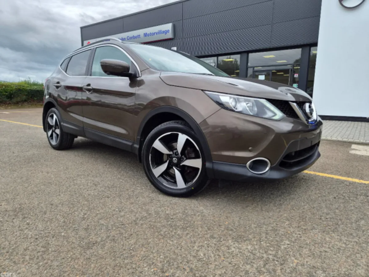 Nissan Qashqai MPV, Diesel, 2017, Brown