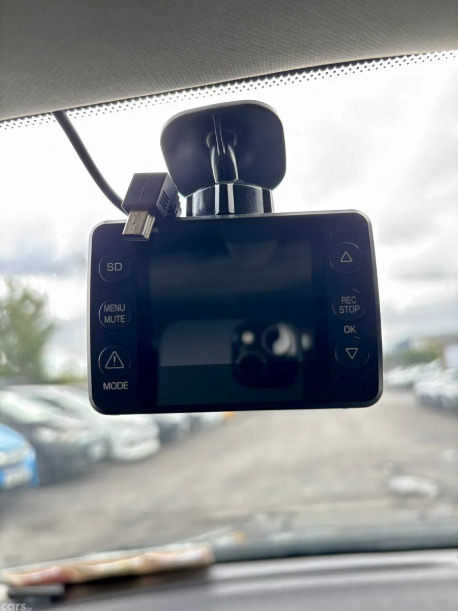 Volvo V40 Hatchback, Diesel, 2018, Black