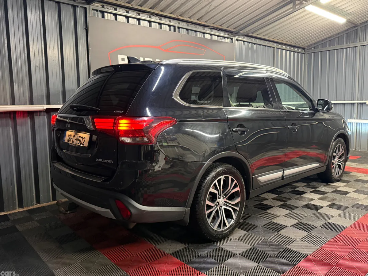 Mitsubishi Outlander SUV, Diesel, 2018, Black