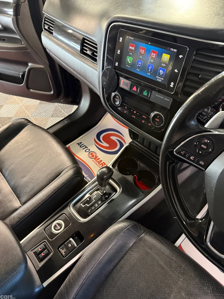 Mitsubishi Outlander SUV, Diesel, 2018, Black