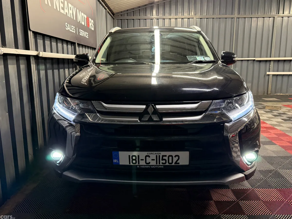 Mitsubishi Outlander SUV, Diesel, 2018, Black