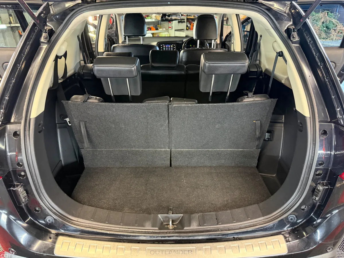 Mitsubishi Outlander SUV, Diesel, 2018, Black