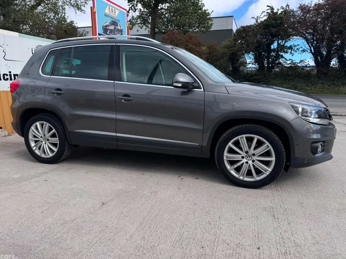 Volkswagen Tiguan SUV, Diesel, 2016, Grey
