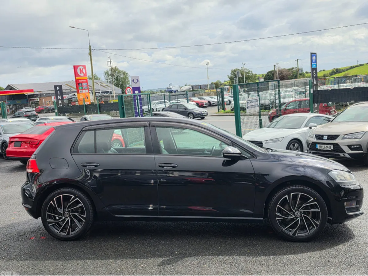 Volkswagen Golf Hatchback, Petrol, 2015, Black