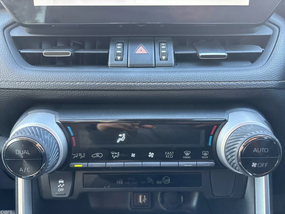 Toyota RAV4 SUV, Petrol Hybrid, 2024, Black