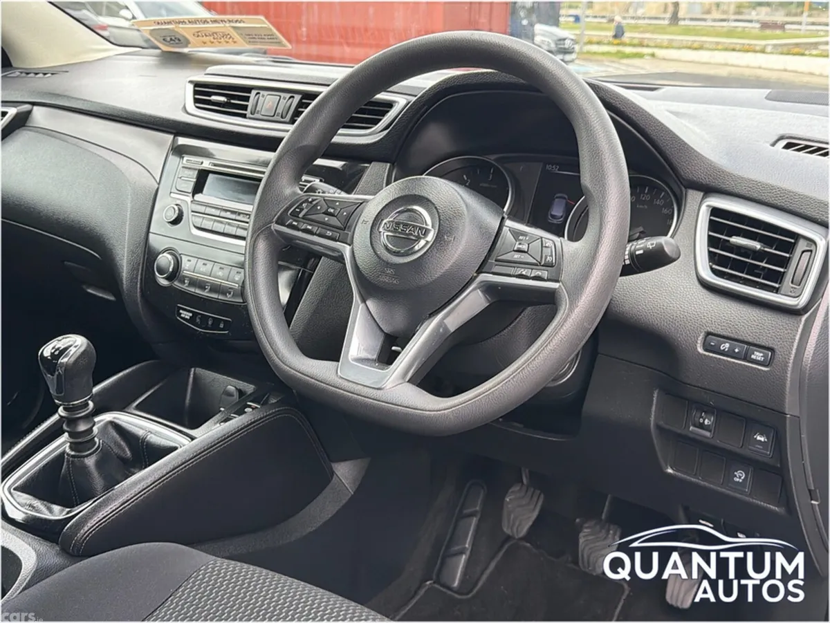 Nissan Qashqai SUV, Diesel, 2018, Grey