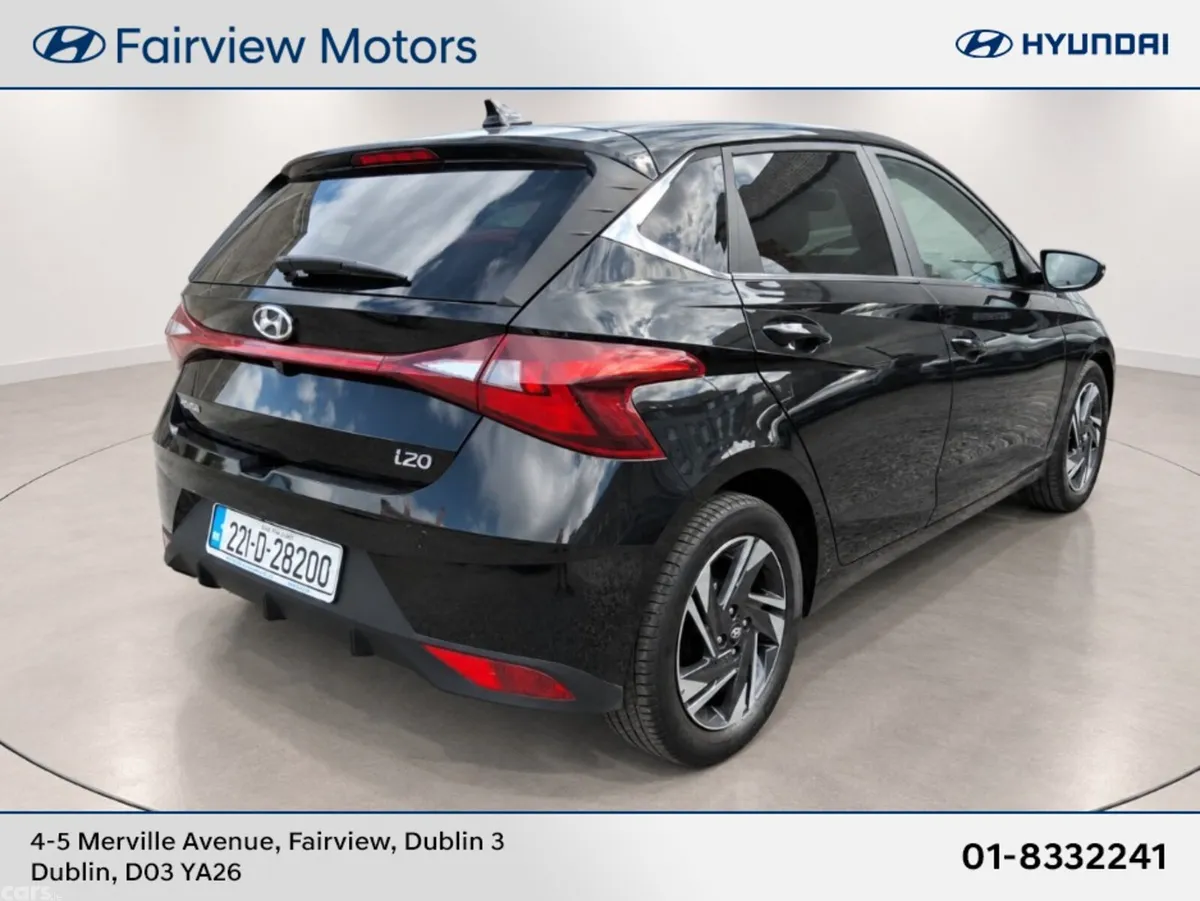 Hyundai i20 Hatchback, Petrol, 2022, Black