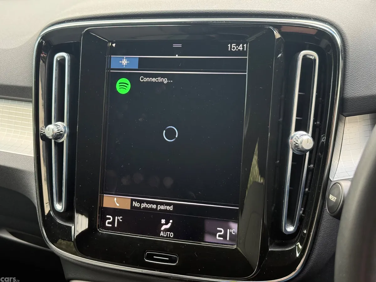 Volvo XC40 SUV, Petrol Plug-in Hybrid, 2023, Black