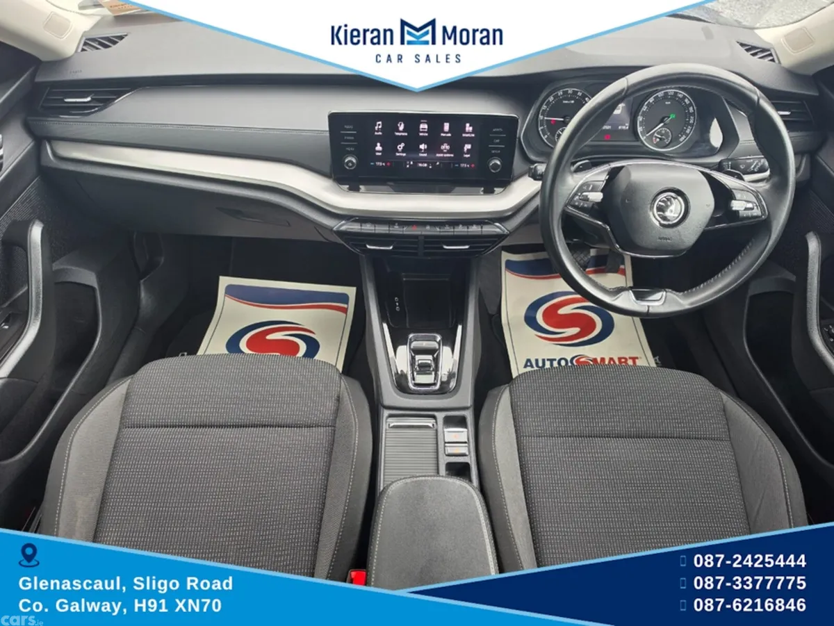 Skoda Octavia Hatchback, Diesel, 2024, Grey