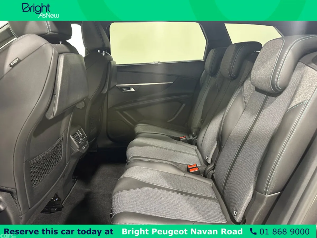 Peugeot 5008 MPV, Diesel, 2024, Grey