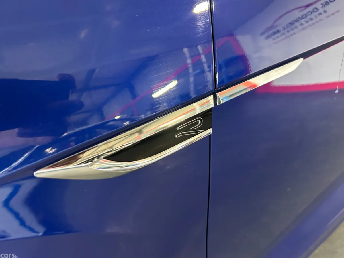Volkswagen T-Roc SUV, Diesel, 2023, Blue