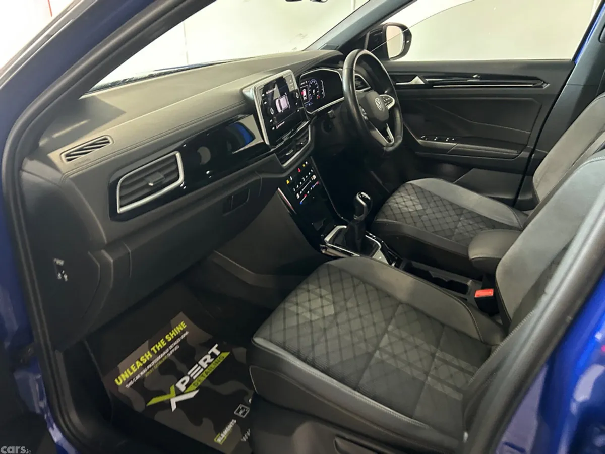 Volkswagen T-Roc SUV, Diesel, 2023, Blue
