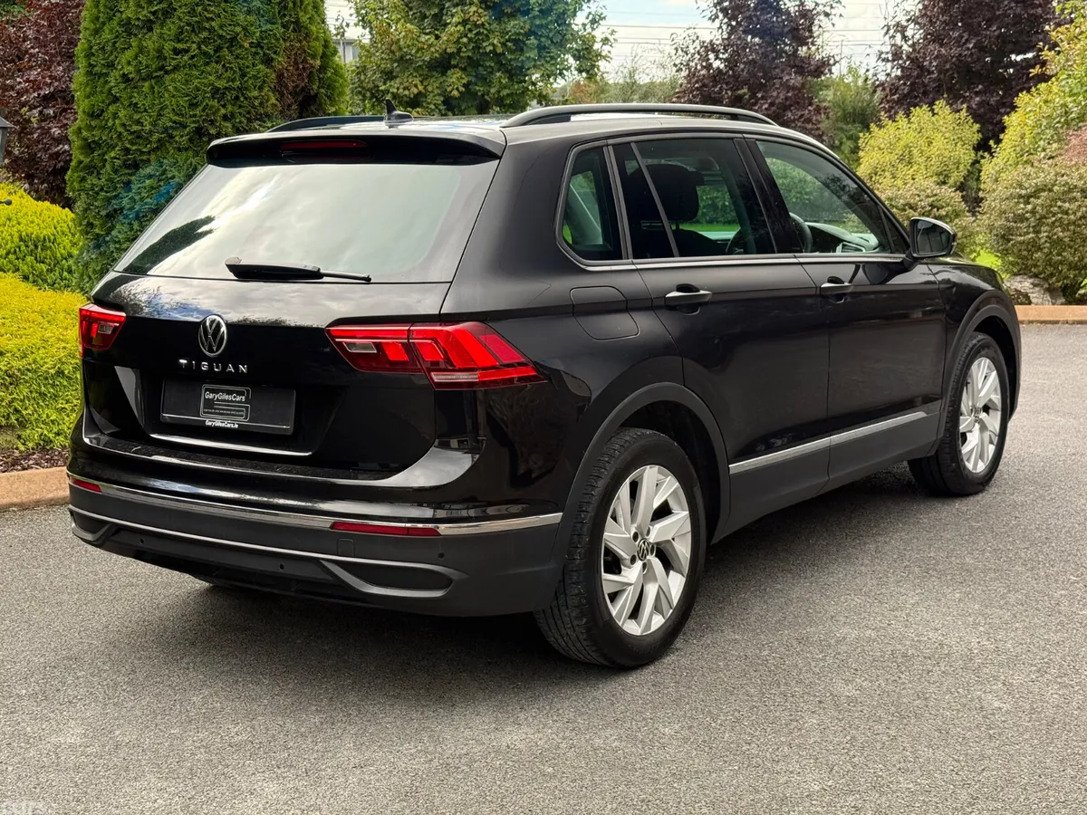 Volkswagen Tiguan SUV, Diesel, 2023, Black