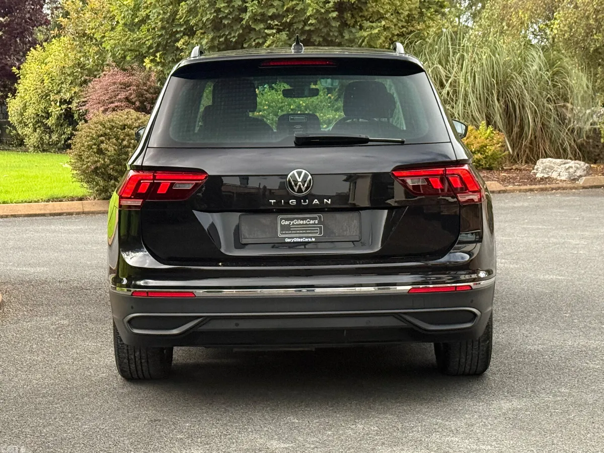 Volkswagen Tiguan SUV, Diesel, 2023, Black