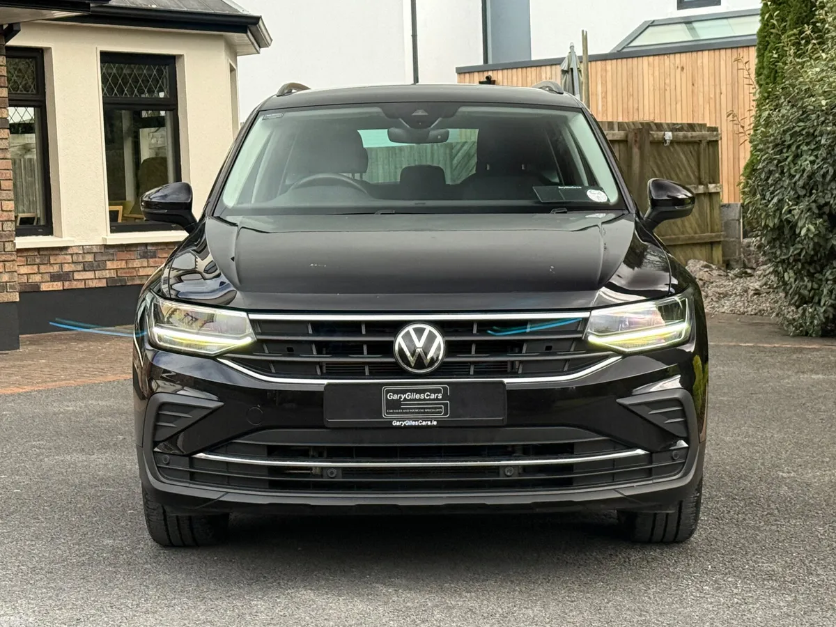 Volkswagen Tiguan SUV, Diesel, 2023, Black