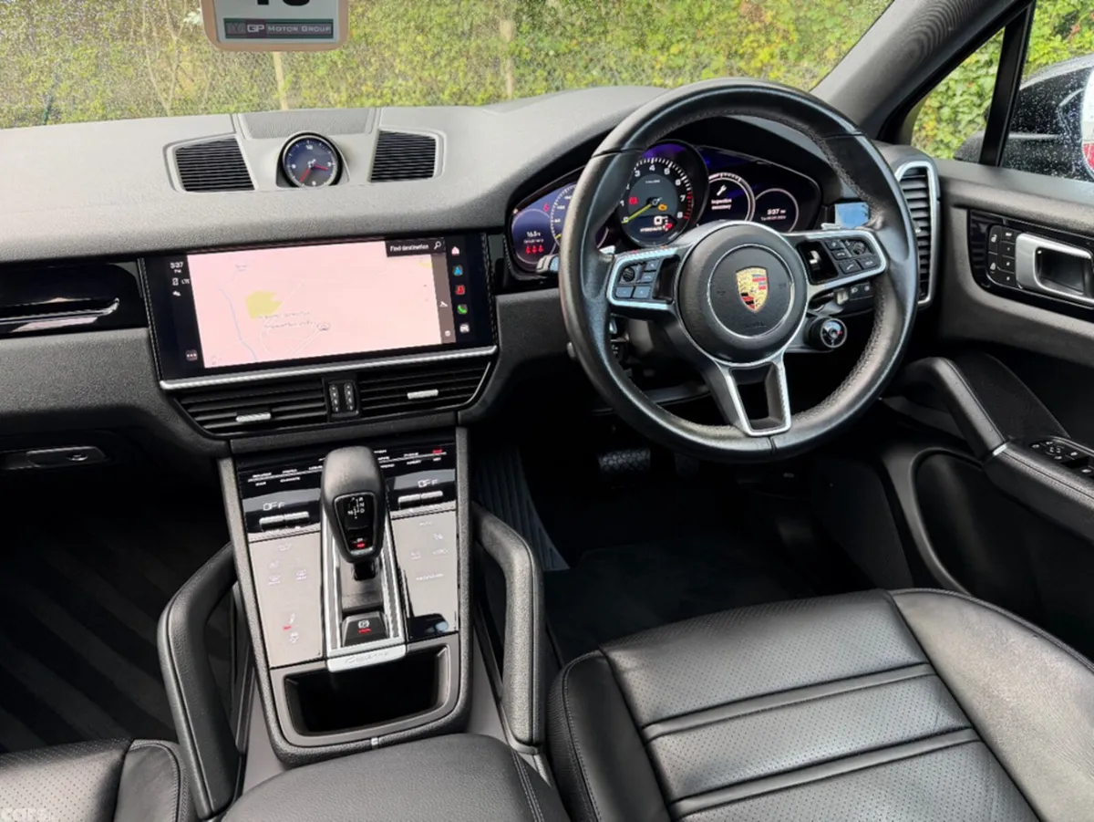 Porsche Cayenne Coupe, Petrol Plug-in Hybrid, 2022, Black