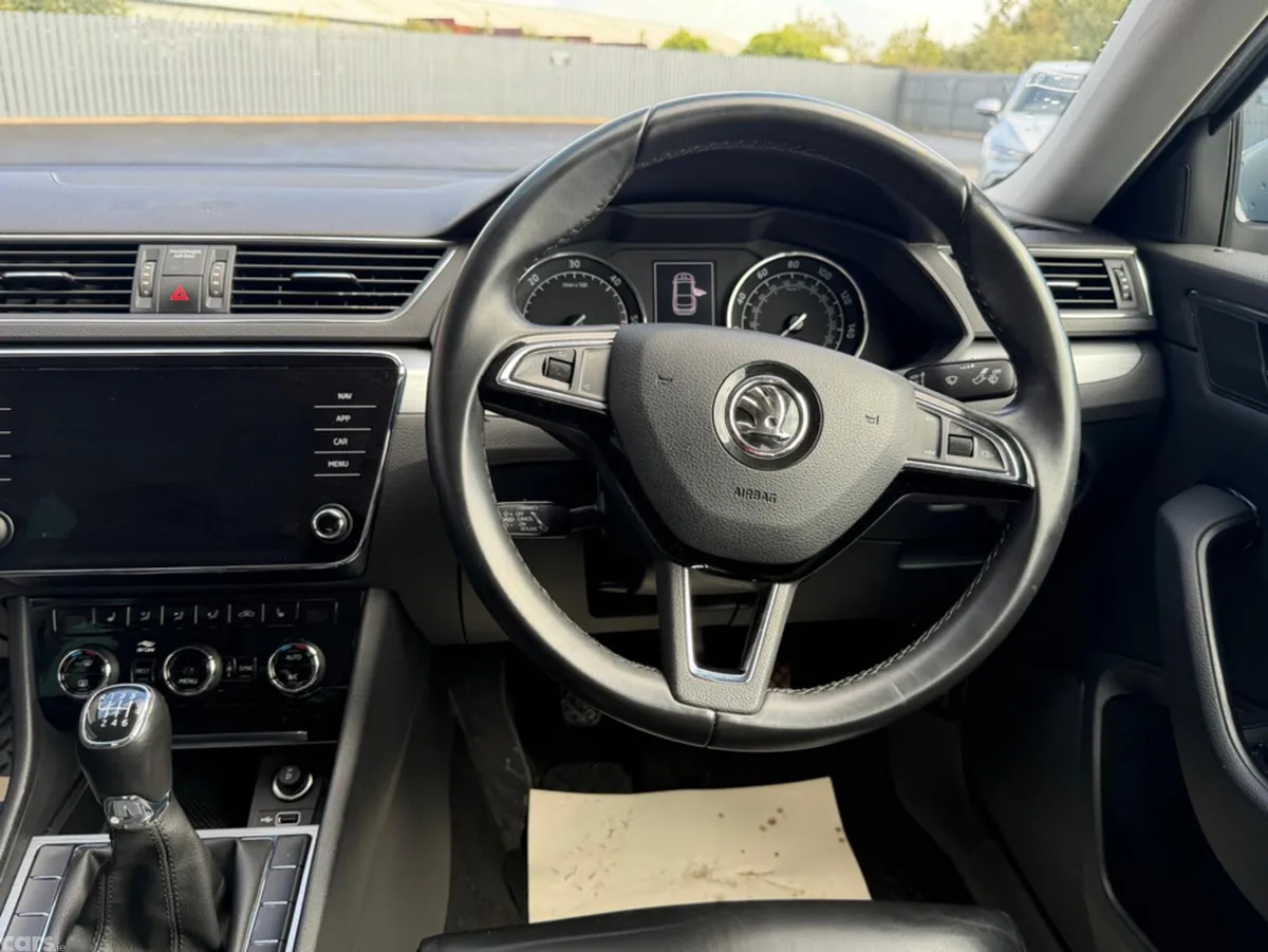 Skoda Superb Hatchback, Diesel, 2020, Grey