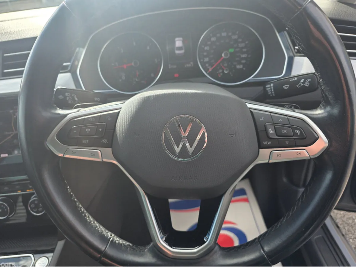Volkswagen Passat Saloon, Diesel, 2022, Grey