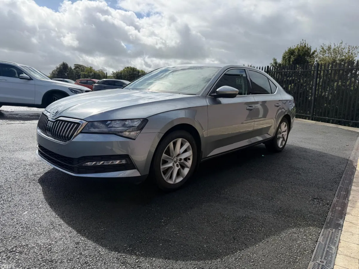 Skoda Superb Hatchback, Diesel, 2020, Grey