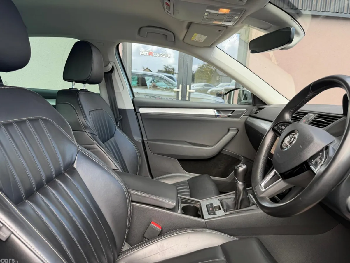 Skoda Superb Hatchback, Diesel, 2020, Grey