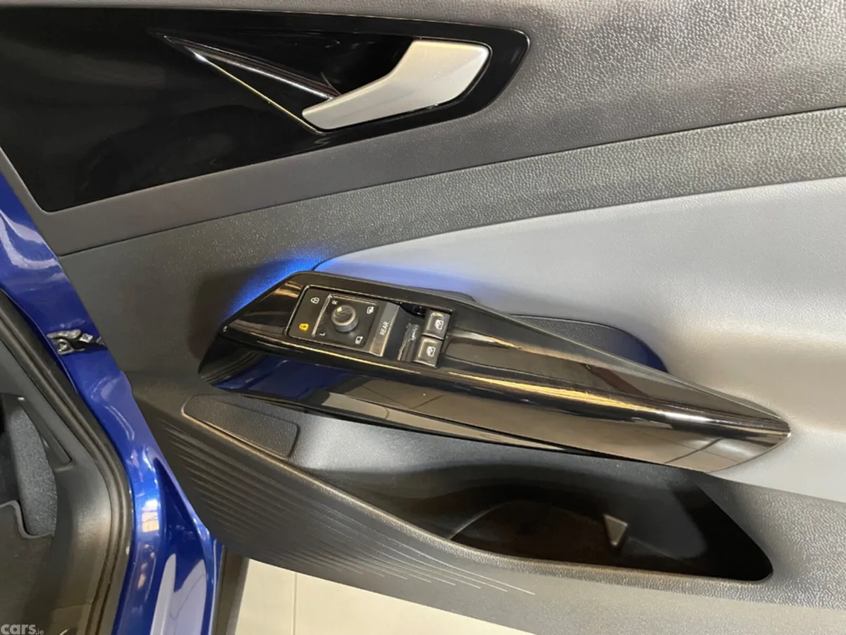Volkswagen ID.4 Estate, Electric, 2023, Blue