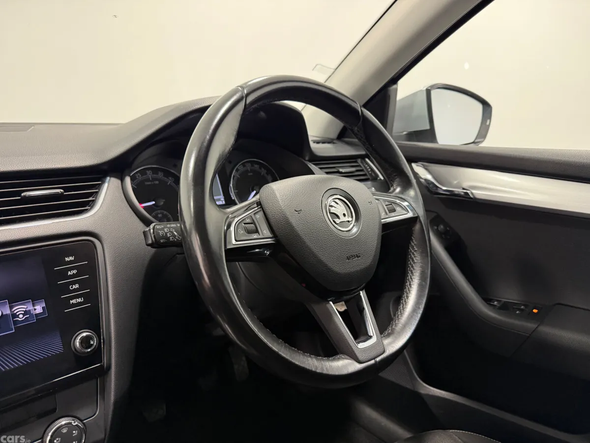 Skoda Octavia Estate, Diesel, 2018, Silver