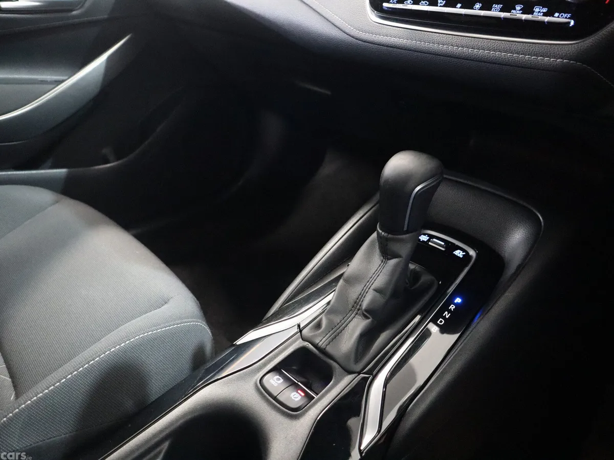 Toyota Corolla Hatchback, Petrol Hybrid, 2022, Black