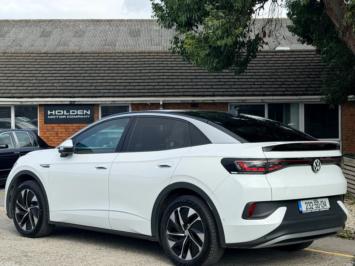 Volkswagen ID.5 Estate, Electric, 2023, White