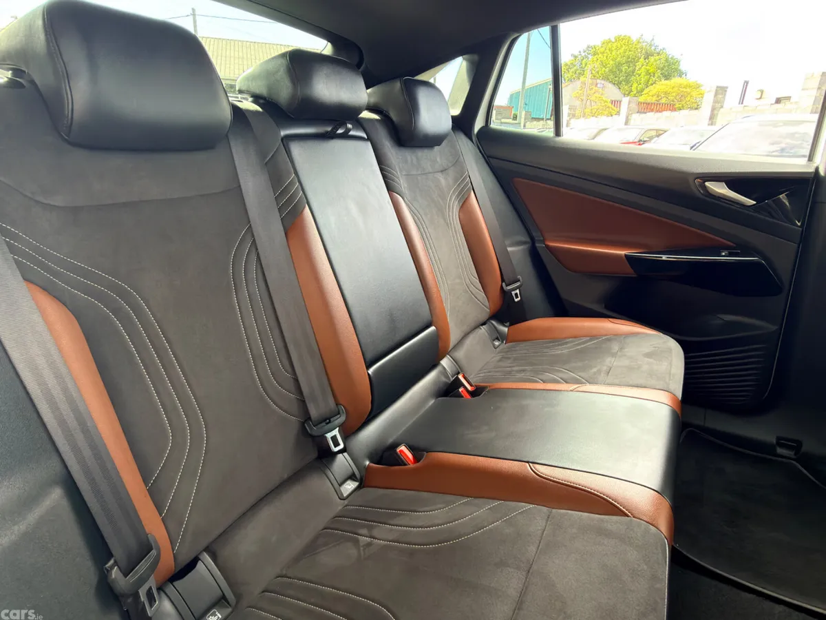 Volkswagen ID.5 Estate, Electric, 2023, White