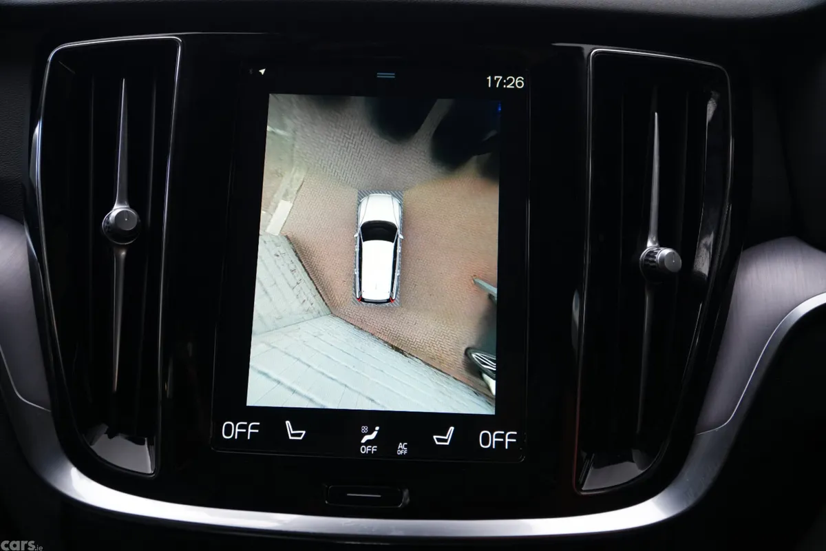 Volvo V60 Estate, Petrol Plug-in Hybrid, 2021, White