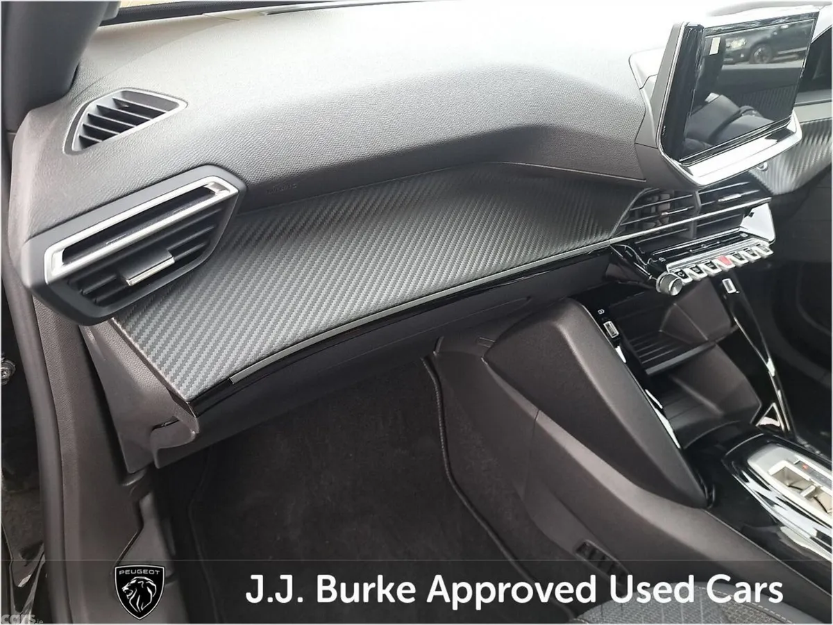 Peugeot 2008 MPV, Petrol Hybrid, 2026, Black
