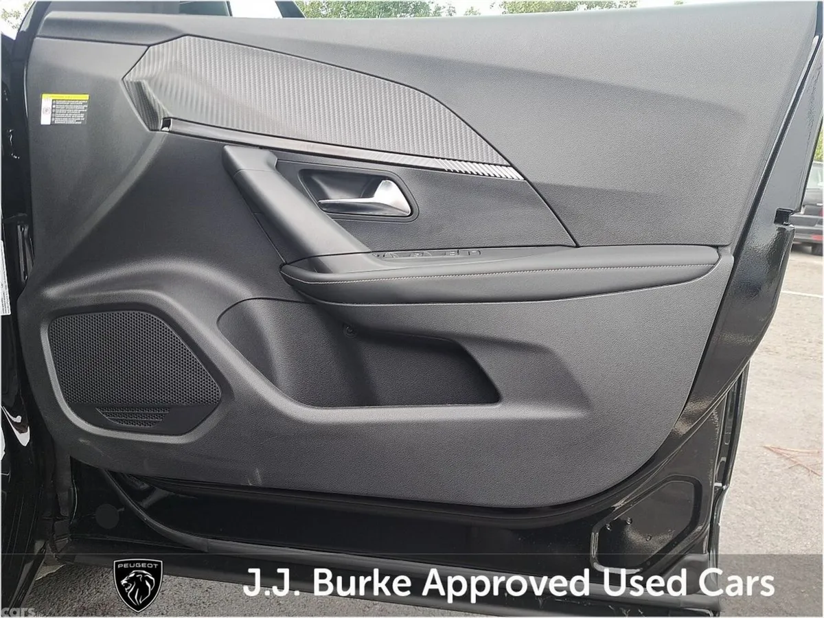 Peugeot 2008 MPV, Petrol Hybrid, 2026, Black