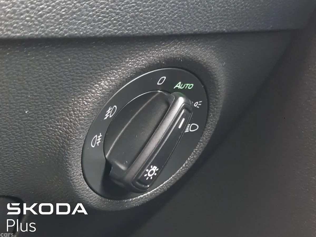 Skoda Karoq SUV, Diesel, 2024, Black
