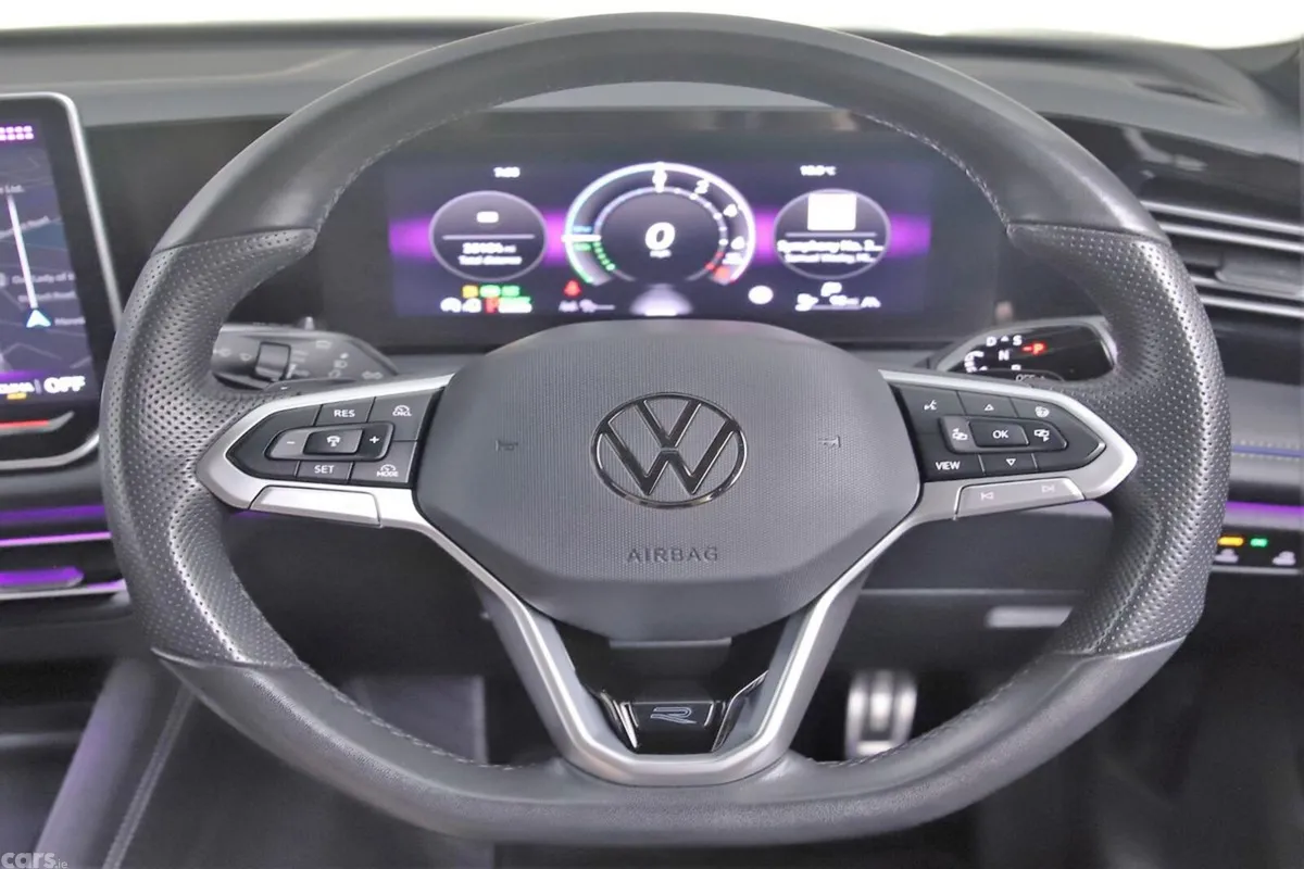 Volkswagen Tiguan SUV, Petrol Plug-in Hybrid, 2025, Black