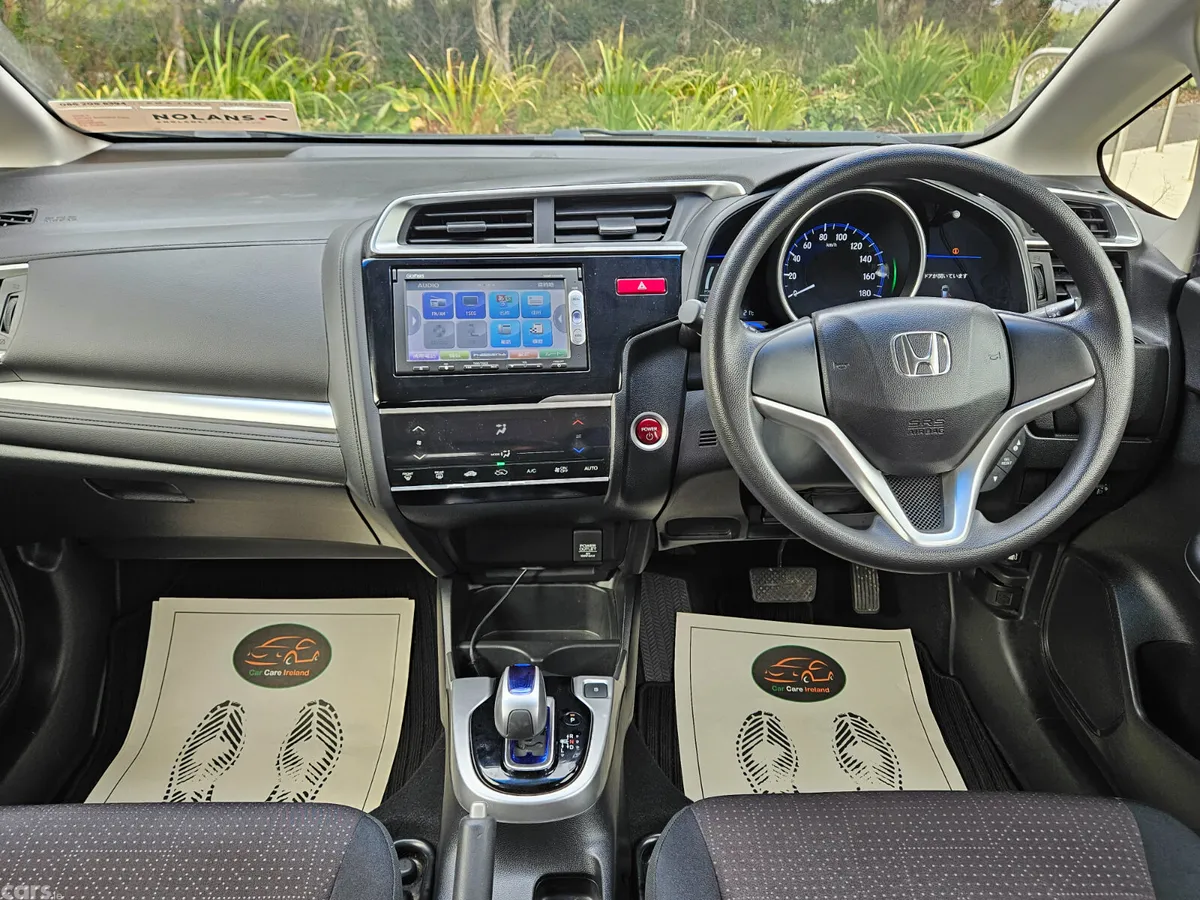 Honda Fit Hatchback, Petrol Hybrid, 2014, Silver