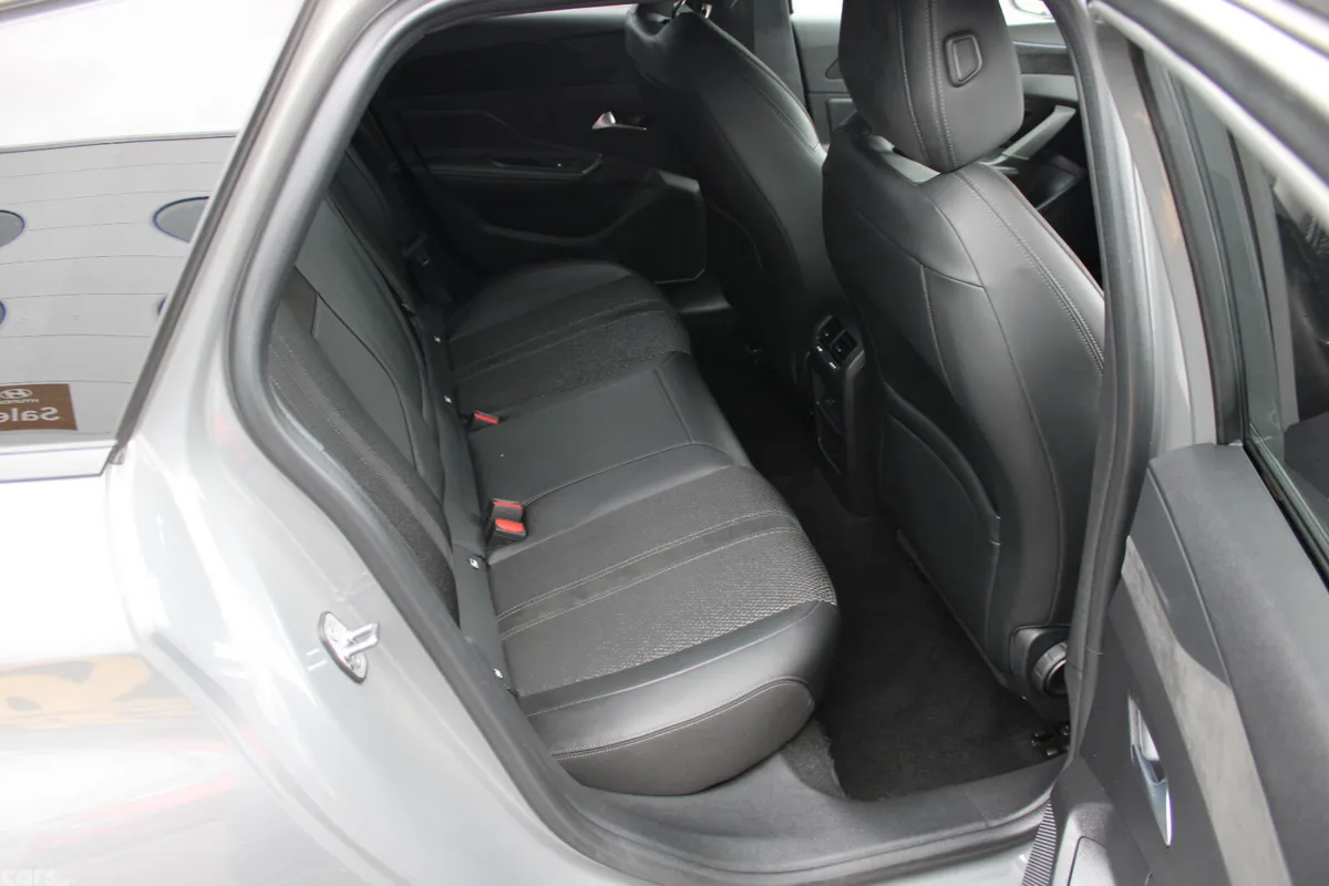 Peugeot 308 Estate, Diesel, 2024, Grey