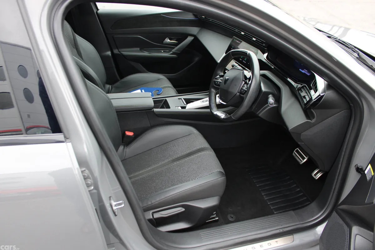 Peugeot 308 Estate, Diesel, 2024, Grey