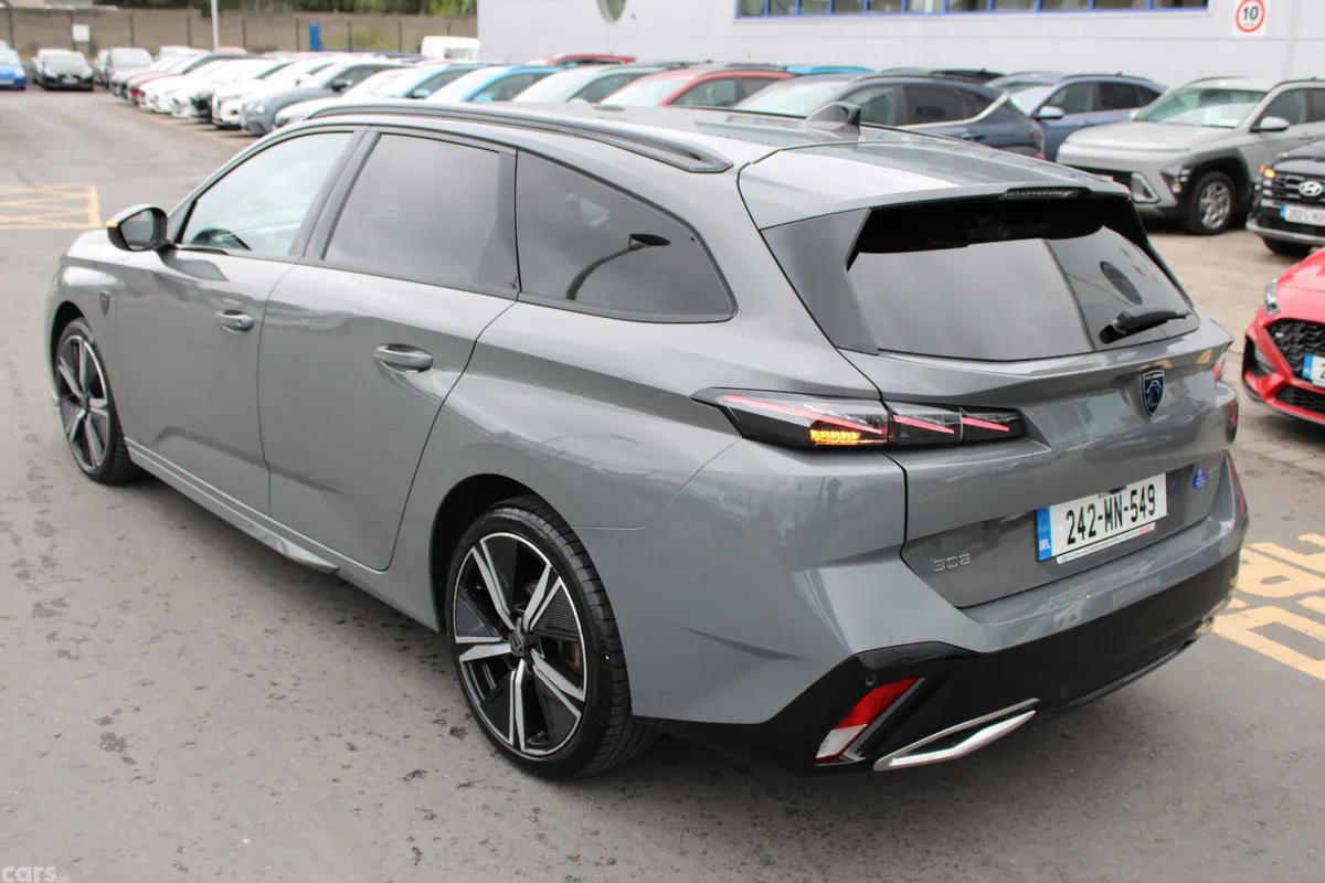 Peugeot 308 Estate, Diesel, 2024, Grey