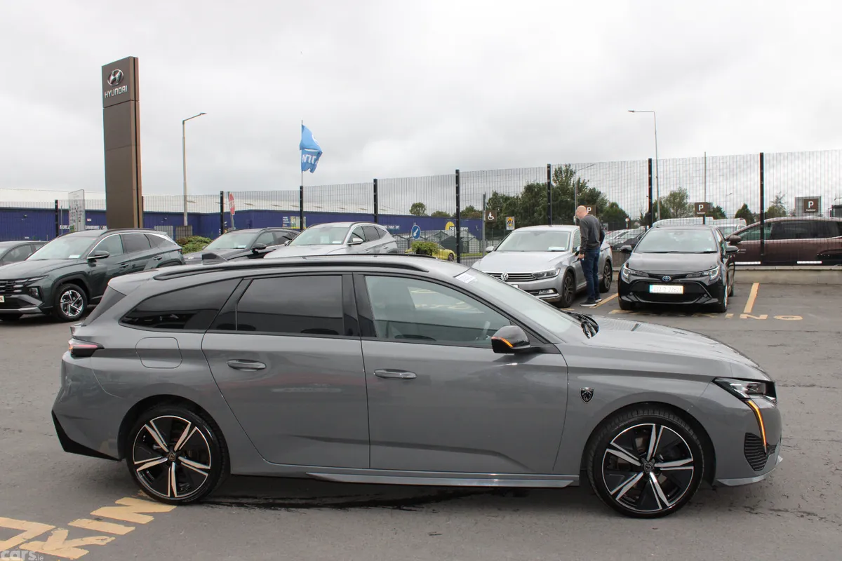 Peugeot 308 Estate, Diesel, 2024, Grey