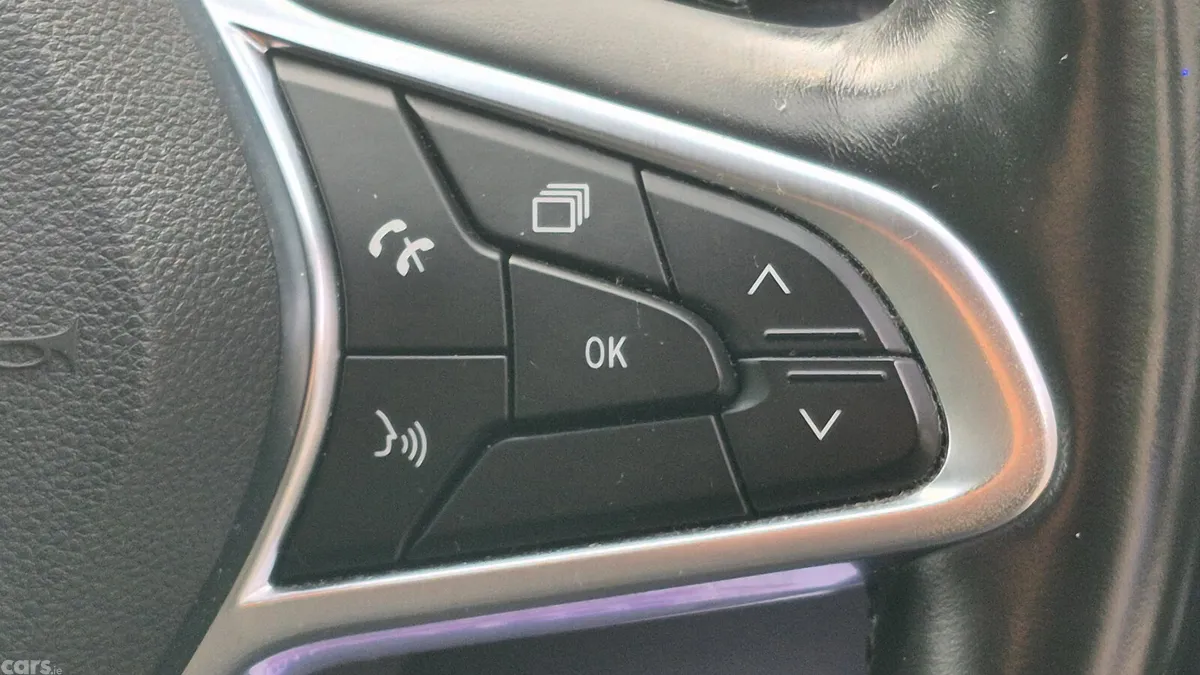 Renault Arkana Saloon, Diesel, 2021, Red