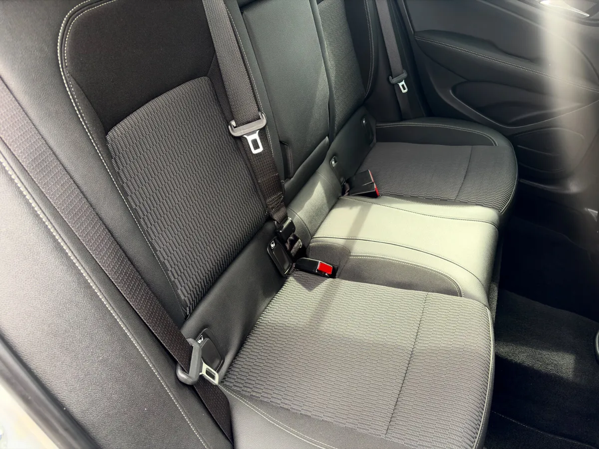 Opel Insignia Hatchback, Diesel, 2019, Grey