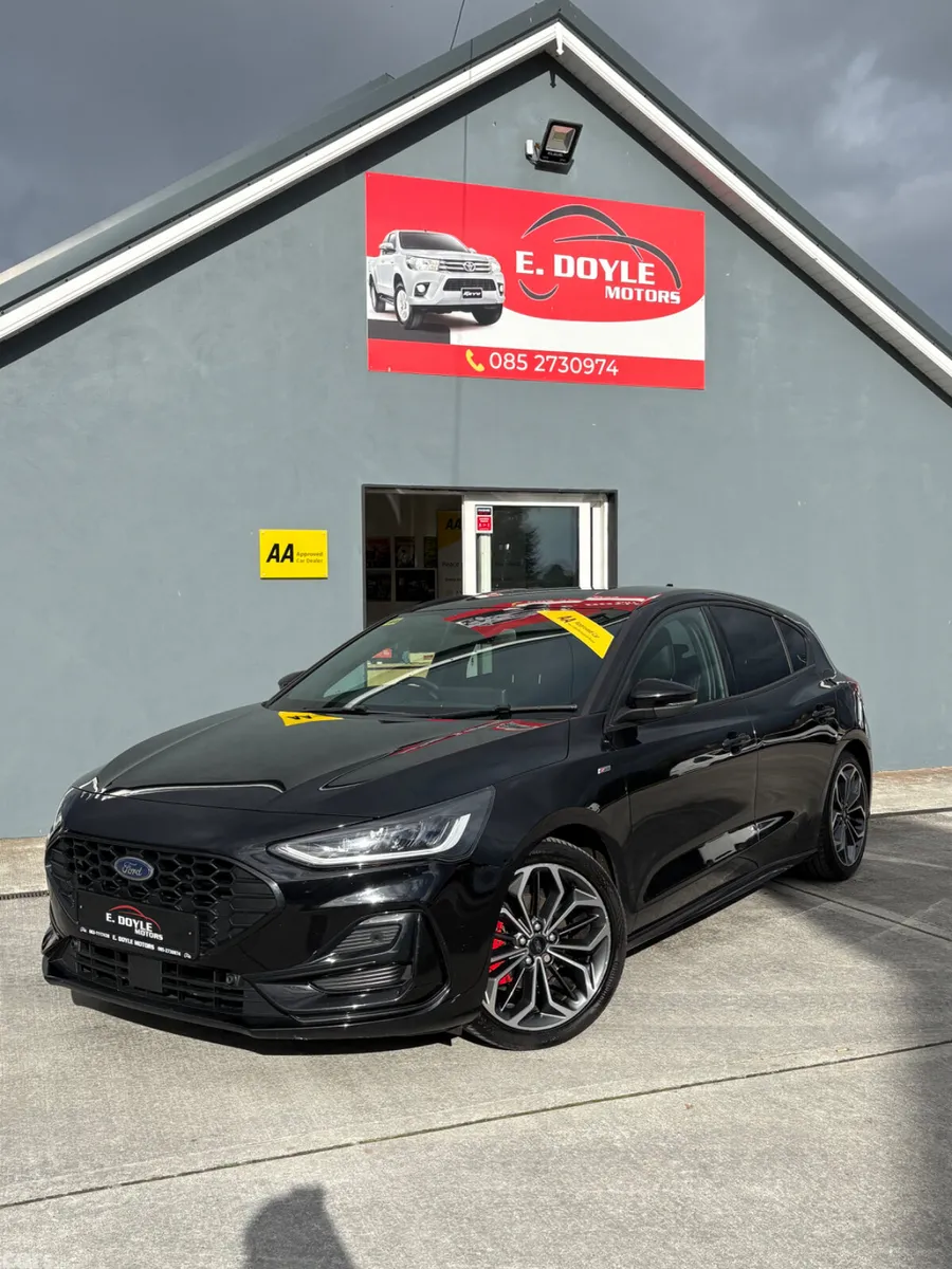 Ford Focus Hatchback, Diesel, 2023, Black
