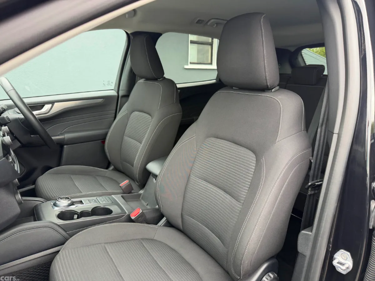 Ford Kuga MPV, Petrol, 2023, Black