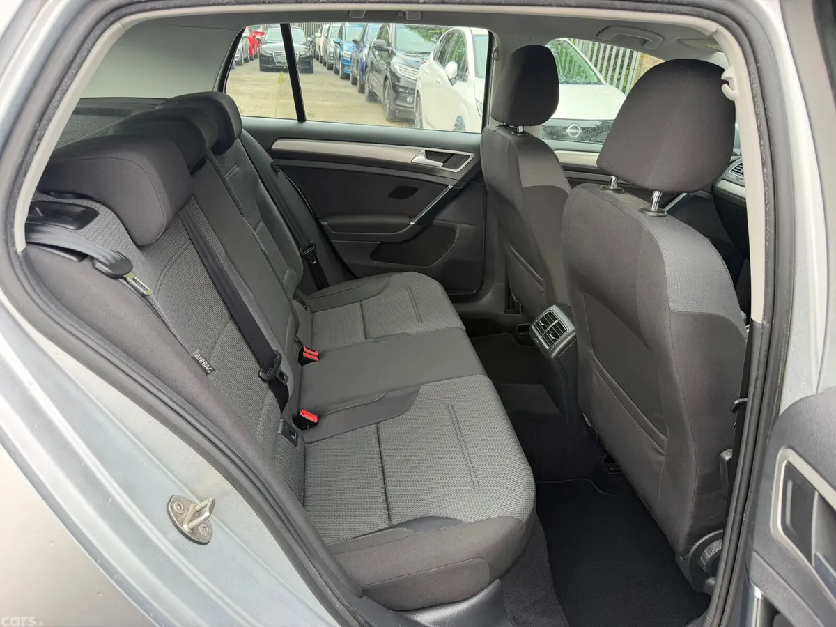 Volkswagen Golf Hatchback, Petrol, 2015, Silver