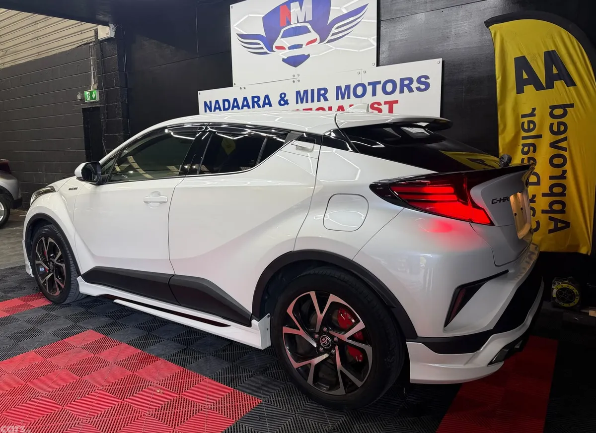 Toyota C-HR Hatchback, Petrol Hybrid, 2019, White