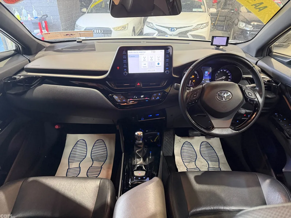 Toyota C-HR Hatchback, Petrol Hybrid, 2019, White
